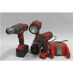 MILWAUKEE 18 VOLT DRILL SET