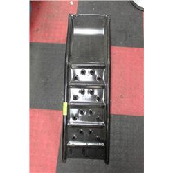 PAIR OF CAR RAMPS