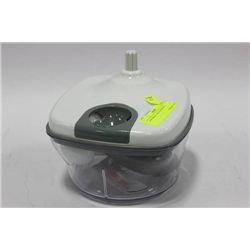 NEW SMALL SALAD SPINNER