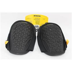 PAIR OF NEW GEL PRO FLOORING KNEE PADS