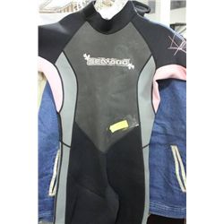 SEADOO FEMALE WET SUIT SIZE 11/12