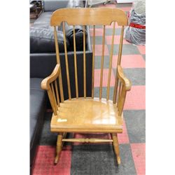MAPLE ROCKING CHAIR