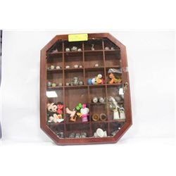 WALL DISPLAY W/ THIMBLES