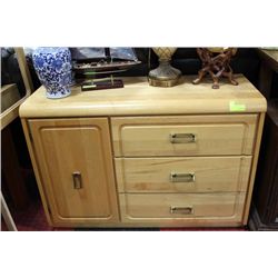 3 DRAWER 1 DOOR WOOD DRESSER W/MIRROR