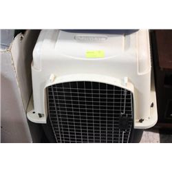 LARGE PET KENNEL
