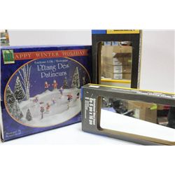BOX W/ TWO MIRRORS AND CHRISTMAS DECORATION