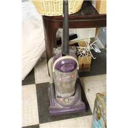 HOOVER UPRIGHT VAC