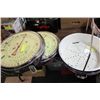 Image 1 : 2 COMMERCIAL GRADE FOOD SCALES W 1  BASKET