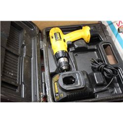 DEWALT 9.6 V CORDLESS DRILL