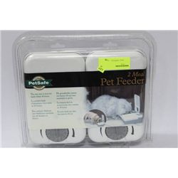 PK OF 2 PETSAFE 2 MEAL TIMED PET FEEDERS