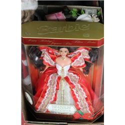 BOX OF DOLLS (BARBIE, ETC.)