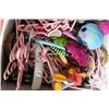 Image 1 : BOX OF GIRLS DISNEY HANGARS