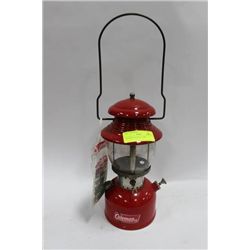 VINTAGE COLEMAN LAMP