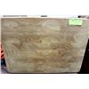 Image 1 : LARGE WOODEN CUTTING BOARD