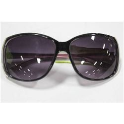 WOMAN'S DESIGNER SUNGLASSES
