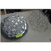 Image 1 : 2 TRAYS OF PINWHEEL CRYSTAL GLASSES