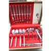 Image 1 : FLATWARE SET W WOOD CASE