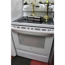 WHITE GE CERAMIC TOP SELF CLEANING STOVE