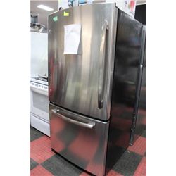 GE 22.8 CU. FT FRIDGE