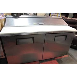 SANDWICH PREPARATION TABLE