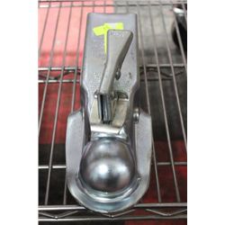 UNIVERSAL HITCH COUPLING