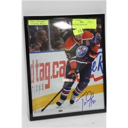 TOM GILBERT SIGNED 8X10