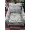 Image 1 : SHOWHOME ACCENT CHAIR