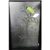 Image 1 : SHOWHOME SHADOWBOX FLORAL PICTUE