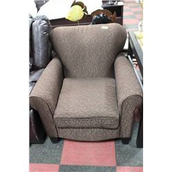 SHOWHOME BROWN ACCENT CHAIR