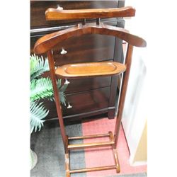 ESTATE WOOD SUIT VALET