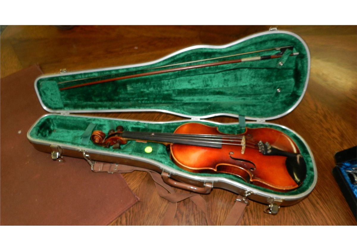 Vintage violin (Roth)in case, circa late 60's