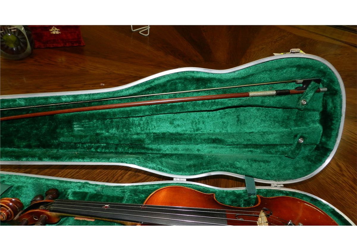 Vintage violin (Roth)in case, circa late 60's