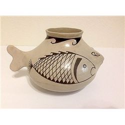 Vintage MATA ORTIZ Fish Olla/Pot c. 1960s.