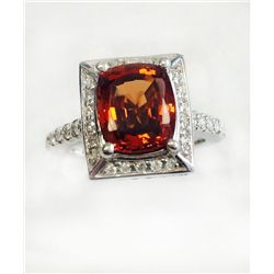 MALAYA Garnet 3.79CT,  14K W/G RING 6.69GRAM / DIAMOND RD 0.71CT