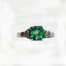 EMERALD 1.45CT,  14K W/G RING 3.58GRAM / DIAMOND RD 0.31CT