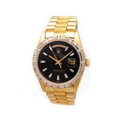 36mm Gents Rolex 18k Yellow Gold Oyster Perpetual Daydate Watch. Style