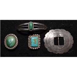 COLLECTION OF JEWELRY