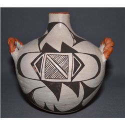 ACOMA POTTERY CANTEEN