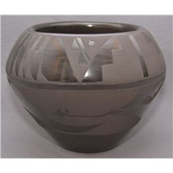 SANTA CLARA POTTERY  JAR