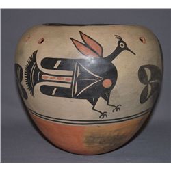 SANTO DOMINGO POTTERY OLLA