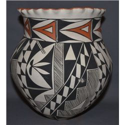 ACOMA POTTERY VASE