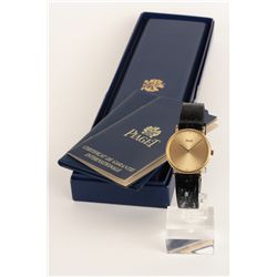 PIAGET, 1993. Round case