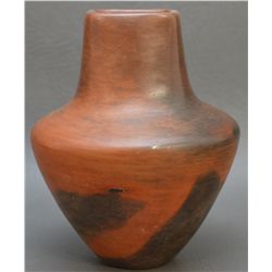 NAVAJO POTTERY JAR