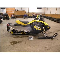 2009 Ski Doo MXZ Renegade 800    SN-2BPSBD9A89V000117