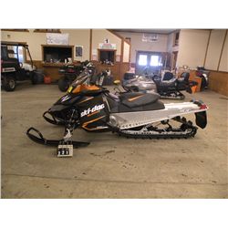 2014 Ski Doo 800 Summit   SN-2BPSCBEA1EV000462