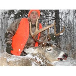 6 DAY TROPHY ARCHERY WHITETAIL DEER HUNT IN NORTHERN WISCONSIN