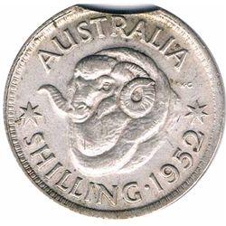 1952 Australian QEII Shilling Error Coin - Clipped Planchet
