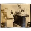 Image 1 : Saloon photograph