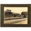 Image 1 : Street scene photograph