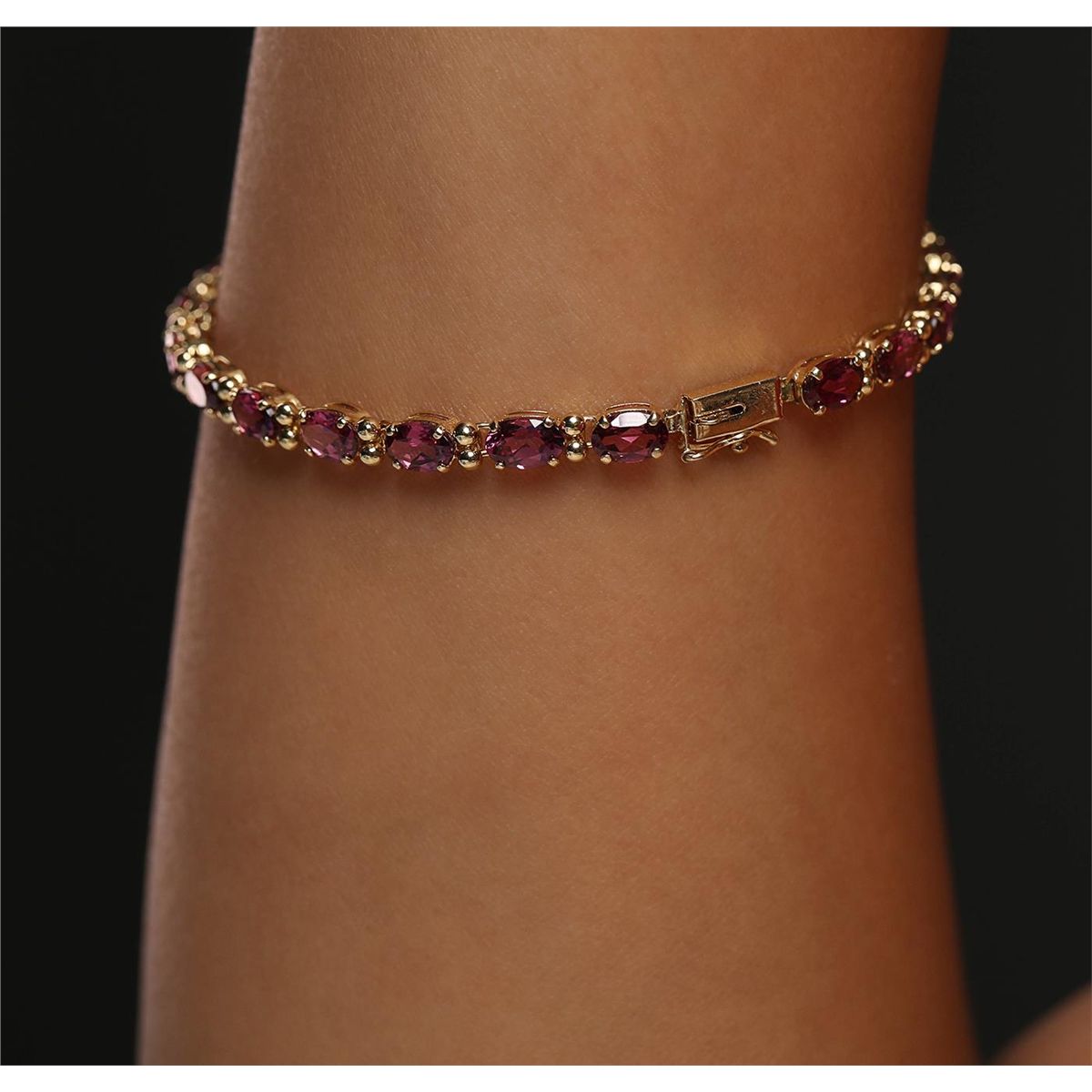 Yellow gold garnet bracelet Clearance